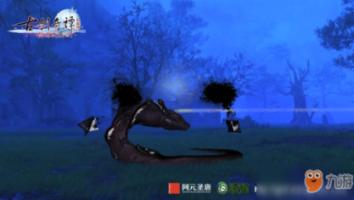 沙滩游玩的女孩们